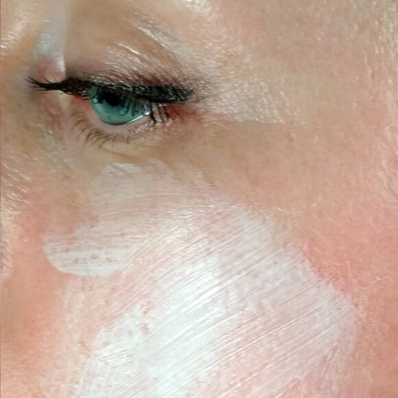 NEW JUVENA Swiss Masking Brush for Applying Cream and Masks - Picture 4 of 4